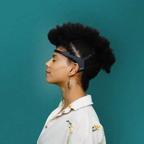 Women of all ages and ethnicities use the Muse headband with Myndlift app for optimal brain health, memory, meditation and calming the brain - Zephyr Neuroscience