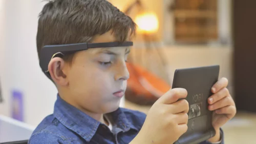 Easy to use telehealth Muse headband for EEG to track brainwaves - Zephyr Neuroscience